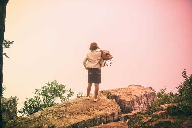 Πρακτικές Διαδρομές για Θάρρος, Θαύμα και Ανάπτυξη σε Μια Περιπέτεια για Κορίτσια