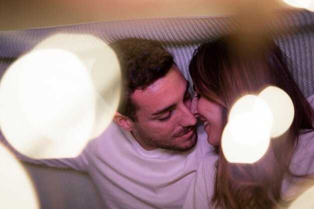 Smooth evening flow: weaving questions, compliments, and gratitude into one night