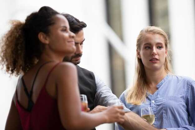 Identify dual relationships: what counts in coaching and why they harm client trust