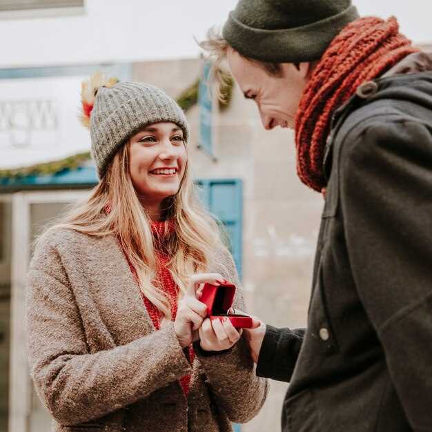 Dating During the Holidays – Should You Do It? How to Navigate Holiday Dating