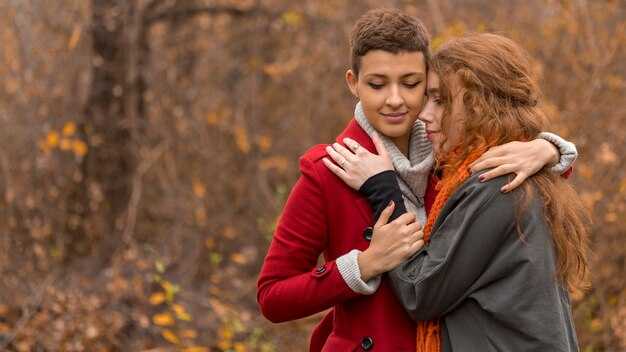 From Friends to Lovers – How People Turn Friendship into Romance