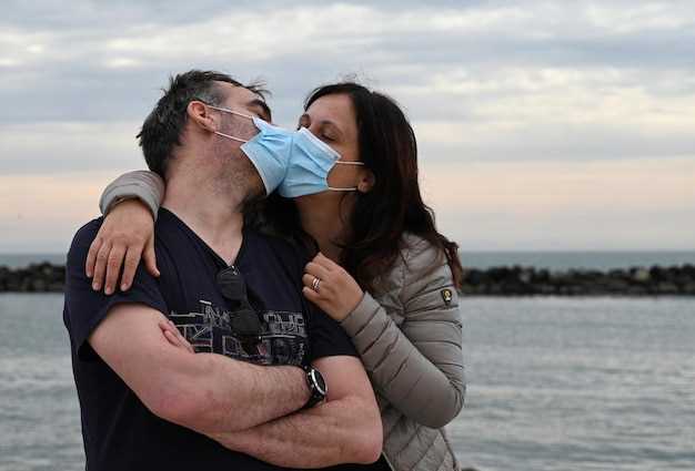How to Date in a Pandemic – Safe, Slow Dating as the New Normal