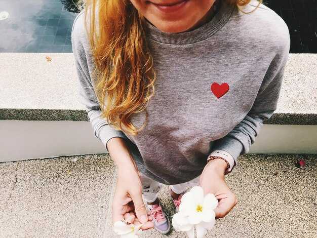 How to Mend a Broken Heart – Top 7 Expert Tips for Healing