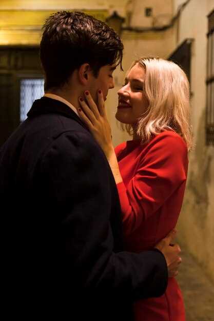 Performance Mechanics: Translating Intimacy into Stagecraft and Visual Storytelling