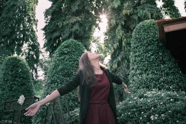 5-Minute Morning Self-Love Ritual to Set Intentions