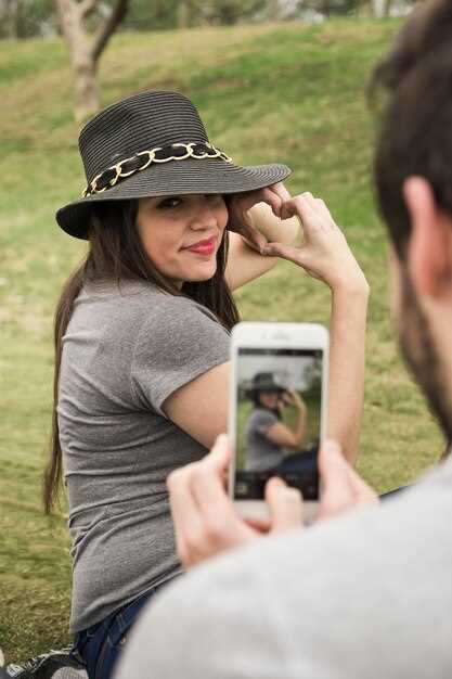 The Woman on a Mission to Eliminate Bad Dating Photos – How to Create Better Profile Pictures