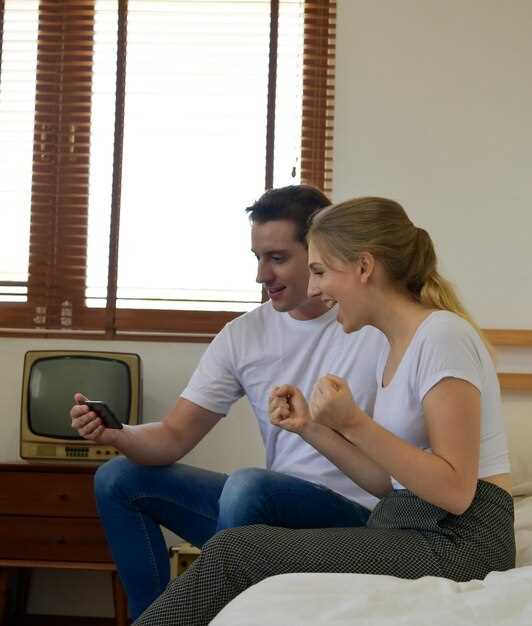 Safety basics: pick a public meet-up spot and share details with a friend